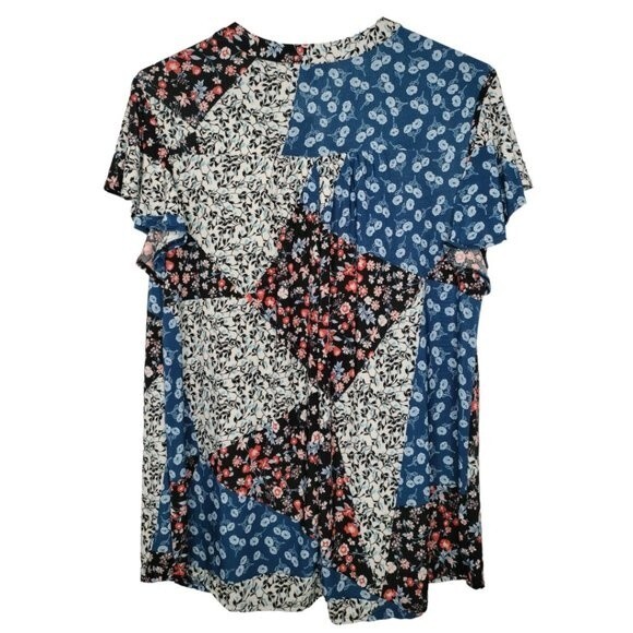 Cocomo Plus Size 2X Blue Multicolor Floral Print Pintuck Flutter Sleeve Top - Picture 2 of 6